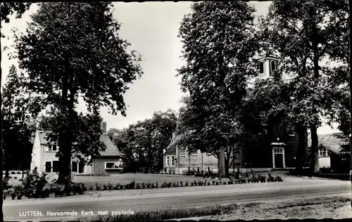Ak Lutten Overijssel Niederlande, Hervormde Kerk met pastorie