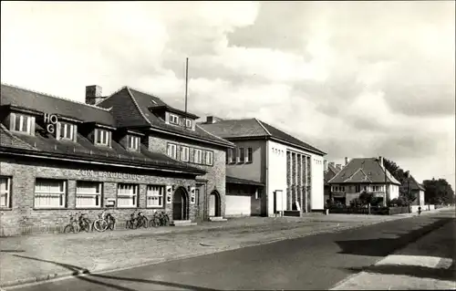 Ak Schwarzheide in der Niederlausitz, Kulturhaus und HOG Zum Wandelhof