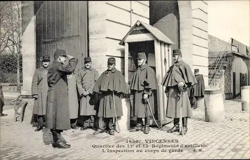 Ak Vincennes Val de Marne, Quartier d'artillerie, Inspection au corp de garde