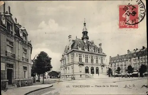 Ak Vincennes Val de Marne, Place de la Mairie