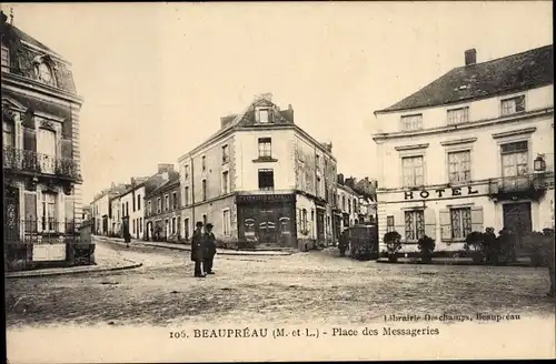 Ak Beaupréau Maine et Loire, Place des Messageries, Hotel