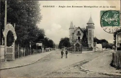 Ak Gargan Seine Saint Denis, Angle des Avenues Montgolfier et de la Gare