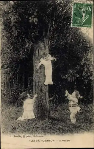 Ak Les Plessis Robinson Hauts de Seine, Kinder spielen am Baum