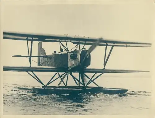 Foto Wasserflugzeug, Doppeldecker