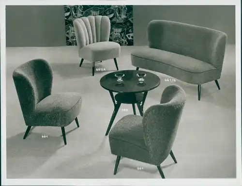 Foto Wohnzimmermöbel, Sitzgruppe 661, Sofa, Sessel, Tisch 589, 50er Jahre, Reklame