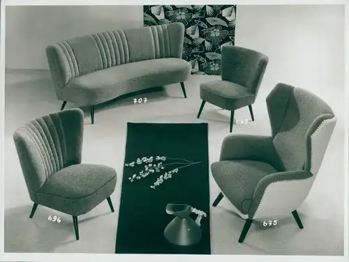 Foto Wohnzimmermöbel, Sitzgruppe, Sofa 707, Sessel 675, 696, 50er Jahre, Reklame