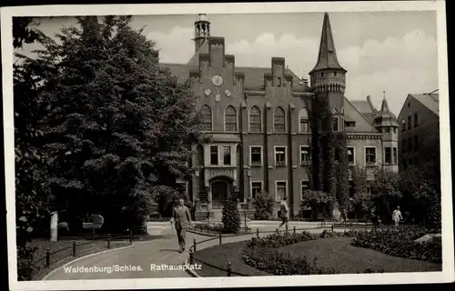 Ak Wałbrzych Waldenburg Schlesien, Rathausplatz