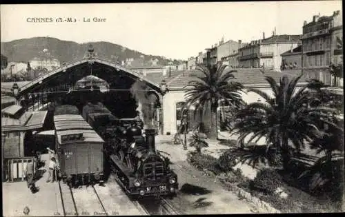 Ak Cannes Alpes Maritimes, La Gare, Bahnhof, Gleisseite, Dampflok