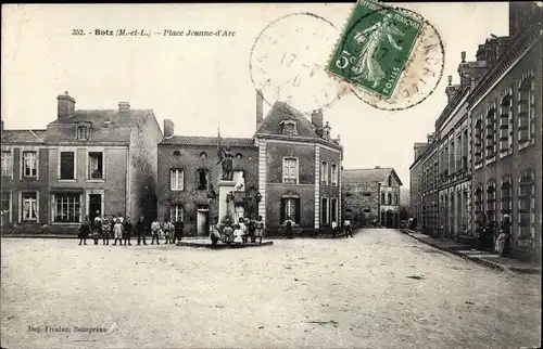 Ak Botz Maine-et-Loire, Place Jeanne d'Arc