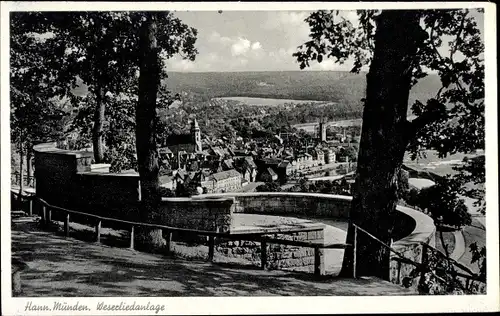 Ak Hann Münden in Niedersachsen, Weserliedlanlage, Blick auf den Ort