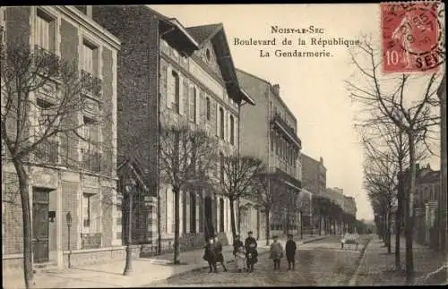 Ak Noisy le Sec Seine Saint Denis, Boulevard de la Republique, La Gendarmerie