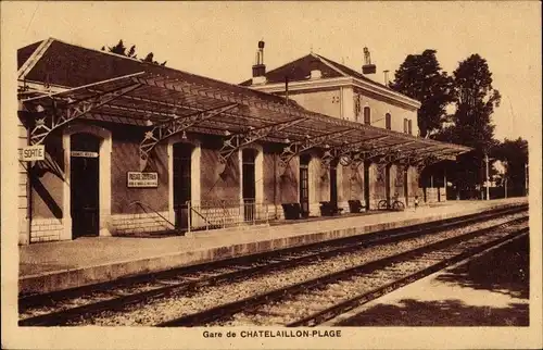 Ak Châtelaillon Plage Charente Maritime, La Gare