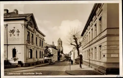 Ak Lüdenscheid im Märkischen Kreis, Sauerfelder Straße Ecke Gartenstraße, Bankverein Westdeutschland