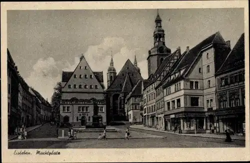 Ak Lutherstadt Eisleben in Sachsen Anhalt, Marktplatz, Denkmal