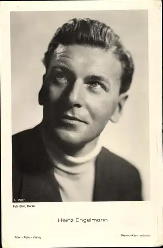 Ak Schauspieler Heinz Engelmann, Portrait, Rollkragenpullover