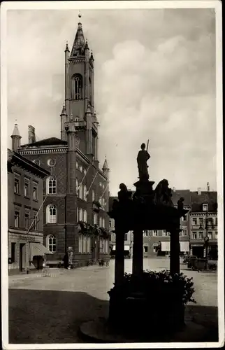 Ak Kamenz Sachsen, Rathaus mit Andreasbrunnen