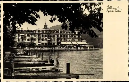 Ak Zell am See in Salzburg, Grand Hotel am See, Totalansicht, Uferseite, Stegpartie