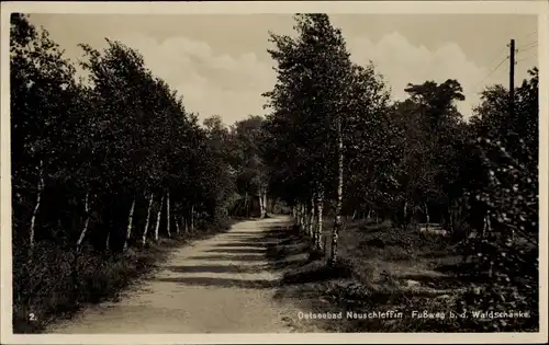 Ak Śliwin Neuschleffin Rewal Rewahl Pommern, Fußweg bei der Waldschänke