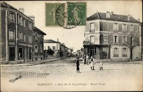 Ak Bobigny Seine Saint Denis, Rue de la Republique, Rond Point