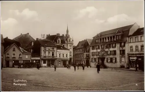 Ak Euskirchen in Nordrhein Westfalen, Partie am Marktplatz