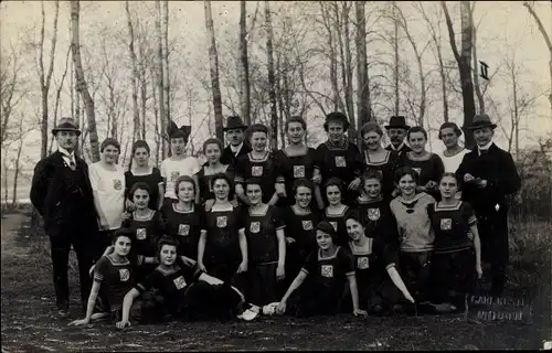 Foto Ak Minden in Westfalen, Turnerinnen, Gruppenbild 1921