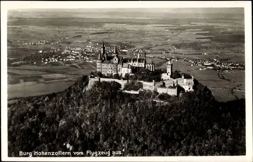 Ak Zimmern Bisingen im Zollernalbkreis, Burg Hohenzollern, Fliegeraufnahme