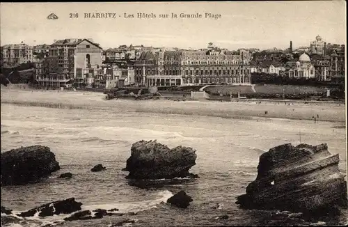 Ak Biarritz Pyrénées Atlantiques, Les Hotels sur la Grande Plage