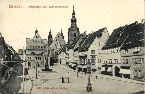 Ak Lutherstadt Eisleben, Marktplatz, Lutherdenkmal, Rathaus