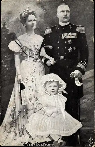 Ak Königin Wilhelmina der Niederlande mit Prinzessin Juliana, Prinz Hendrik