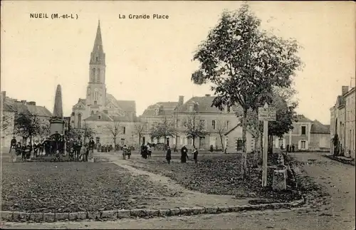 Ak Nueil Maine et Loire, La Grande Place