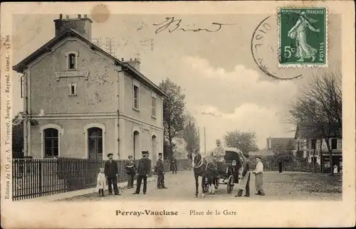 Ak Perray Vaucluse en Essonne, Place de la Gare