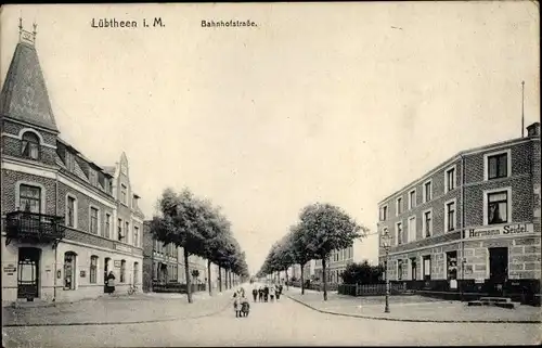 Ak Lübtheen in Mecklenburg, Bahnhofstraße, Geschäft