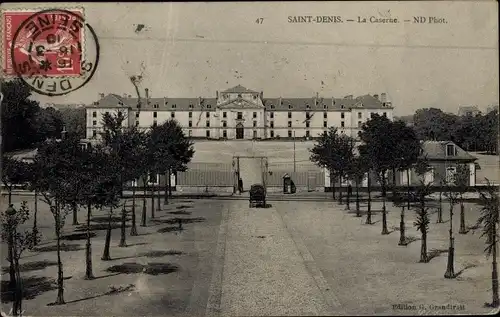 Ak Saint Denis Seine Saint Denis, La Caserne