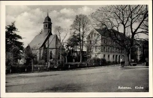 Ak Rabenau im Erzgebirge, Straßenpartie mit Blick auf die Kirche