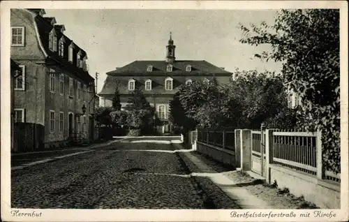 Ak Herrnhut in Sachsen, Berthelsdorfer Straße mit Kirche