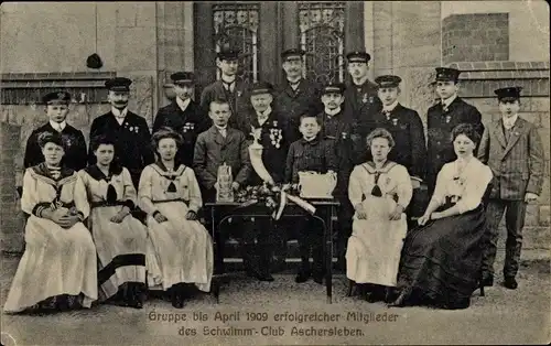 Ak Aschersleben im Salzlandkreis, Schwimm Club, Gruppe bis April 1909 erfolgreicher Mitglieder