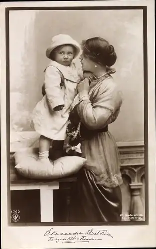 Ak Prinzessin Alexandra Viktoria von Preußen mit Tochter, NPG 4792