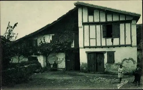 Ak Cambo Pyrenees Atlantiques, Maison Basque