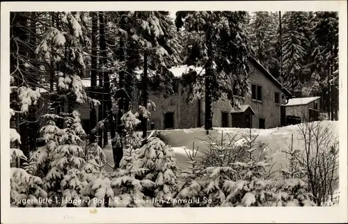 Ak Zinnwald Georgenfeld Altenberg im Erzgebirge, Jägerhütte, 1. Jäger Bat. I. R. 10, Winter, Wald