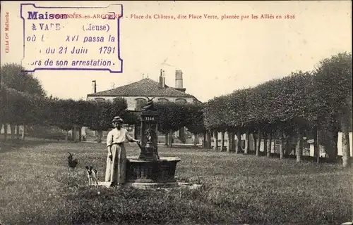 Ak Varennes en Argonne Meuse, Place du Chateau, dite Place Verte