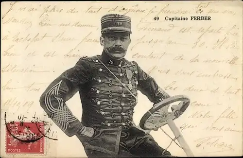 Ak Capitaine Ferber, französischer Soldat im Automobil, Regiment 19