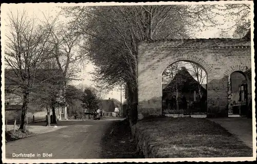 Ak Böel in Holstein, Dorfstraße