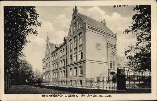 Ak Dzierżoniów Reichenbach Eulengebirge Schlesien, Ev. Schule, Oberstadt