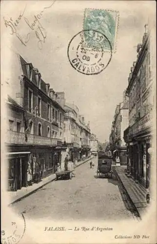 Ak Falaise Calvados, La Rue d'Argentan
