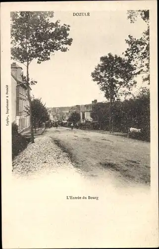 Ak Dozulé Calvados, L'Entree du Bourg