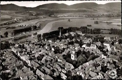 Ak Rinteln an der Weser, Fliegeraufnahme vom Ort