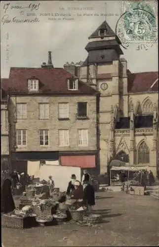 Ak Pont L'Eveque Normandie Calvados, La Place du Marché et l'Eglise, Markt