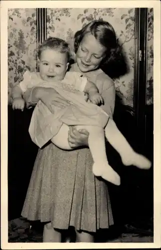 Ak Prinzessin Irene und Prinzessin Marijke von Niederlanden, 1948