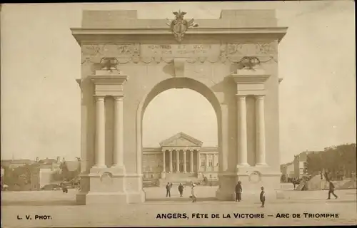 Ak Angers Maine et Loire, Arc de Triomphe