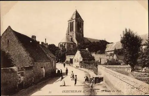 Ak Ouistreham Calvados, La Route du Port